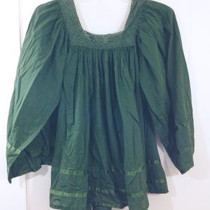 Green Flowy  | Tunic , Size 16. BEAUTIFUL